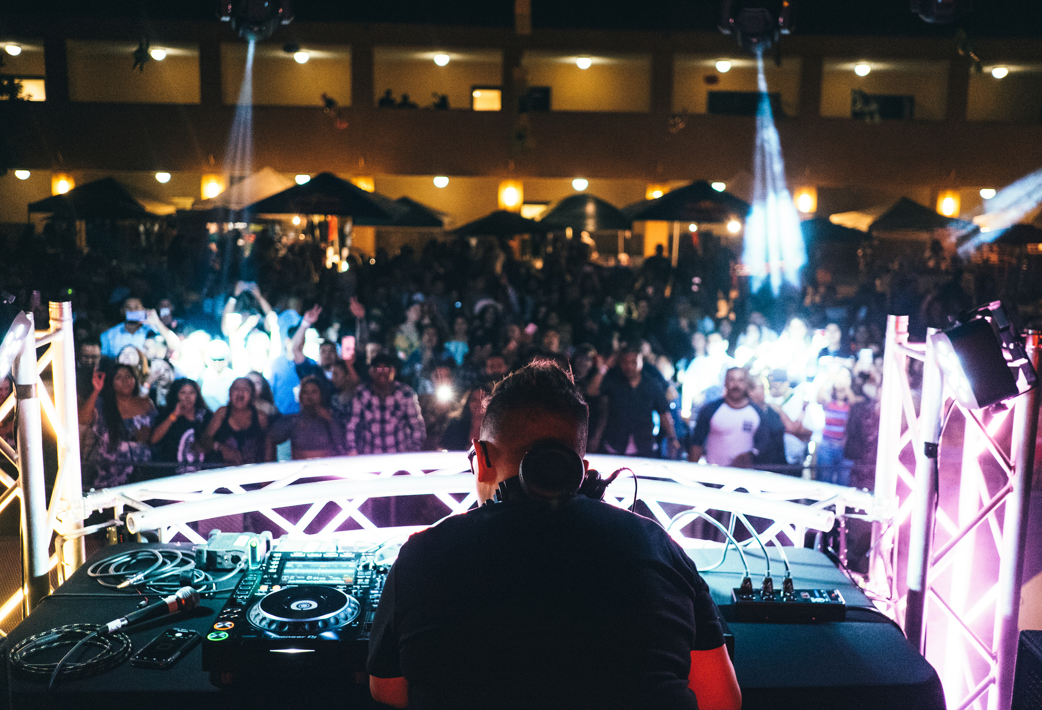DJ Irene headlining on the main stage at Sonido Clash Music Fest 2018. Photo by Franz Barreto.