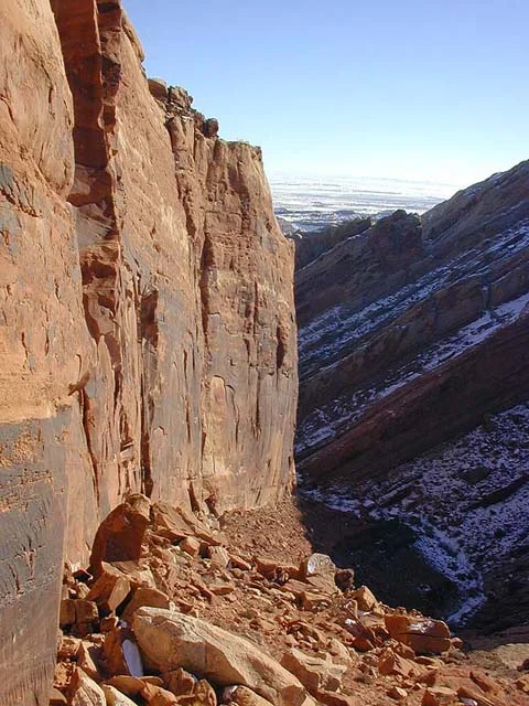 An expansive view over the Central Swell