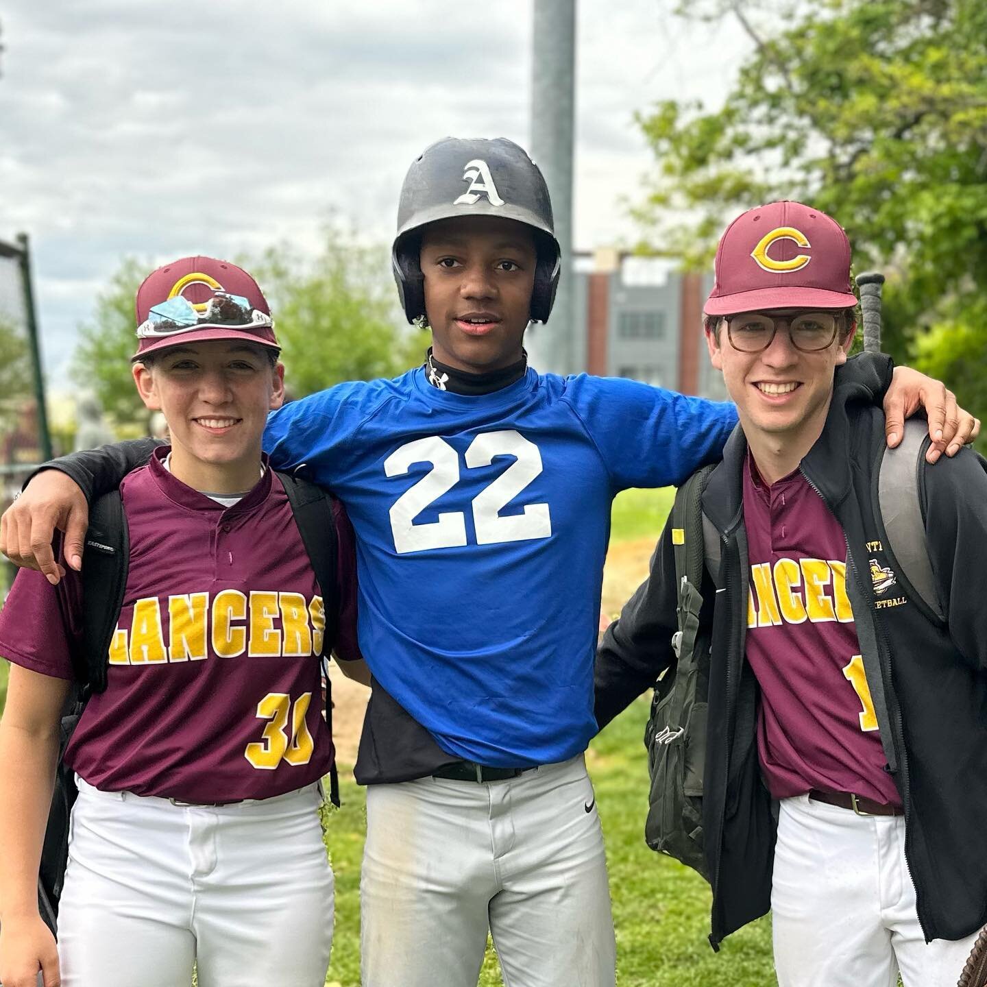 Big shout out to a lifelong Monarch Sofia Meer who made her varsity debut with Central High School today! Sofia pitched a shutout inning to close out a W for her squad. Sofia is pictured here after the game with fellow Monarchs Nirel Woodson and Luke