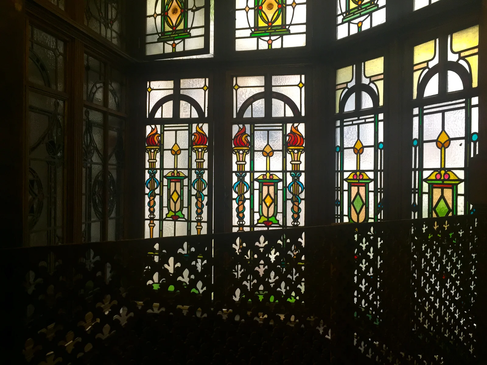 Coal Exchange, Cardiff Bay - photography from inside the abandoned building