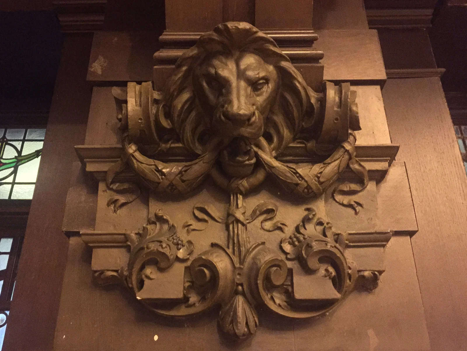 Coal Exchange, Cardiff Bay - photography from inside the abandoned building