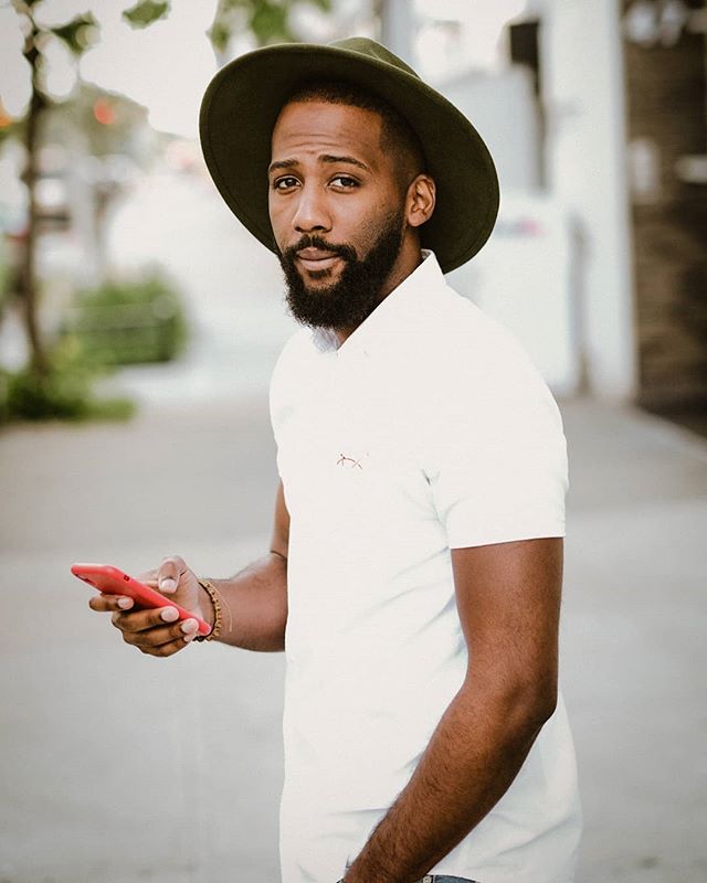 Fuji xt2 56mm 1.2

Back at it.

#fujifilm #fujifim_usa #creativeports #temporaryportraits&nbsp; #portraitvision #PhotographyisLife #iCatching #ShotzDelight&nbsp; #myfujilove
&nbsp;#nycp #creativesontherise #HuffpostGram #heaterCentral #creativeports 