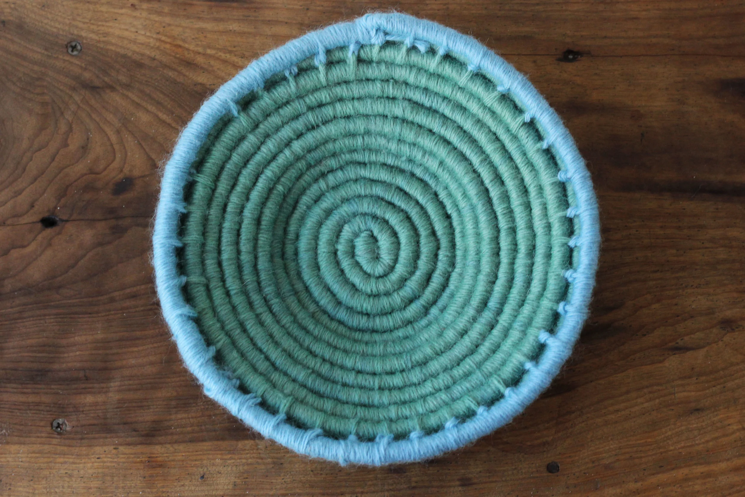 Simplee_Cesto_Bicolor_azul-e-verde_2.jpg