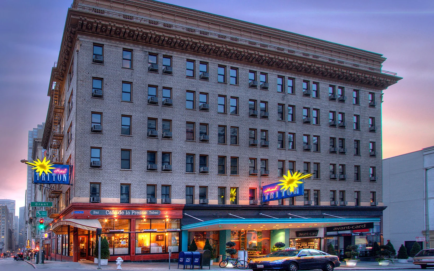 Hotel Triton