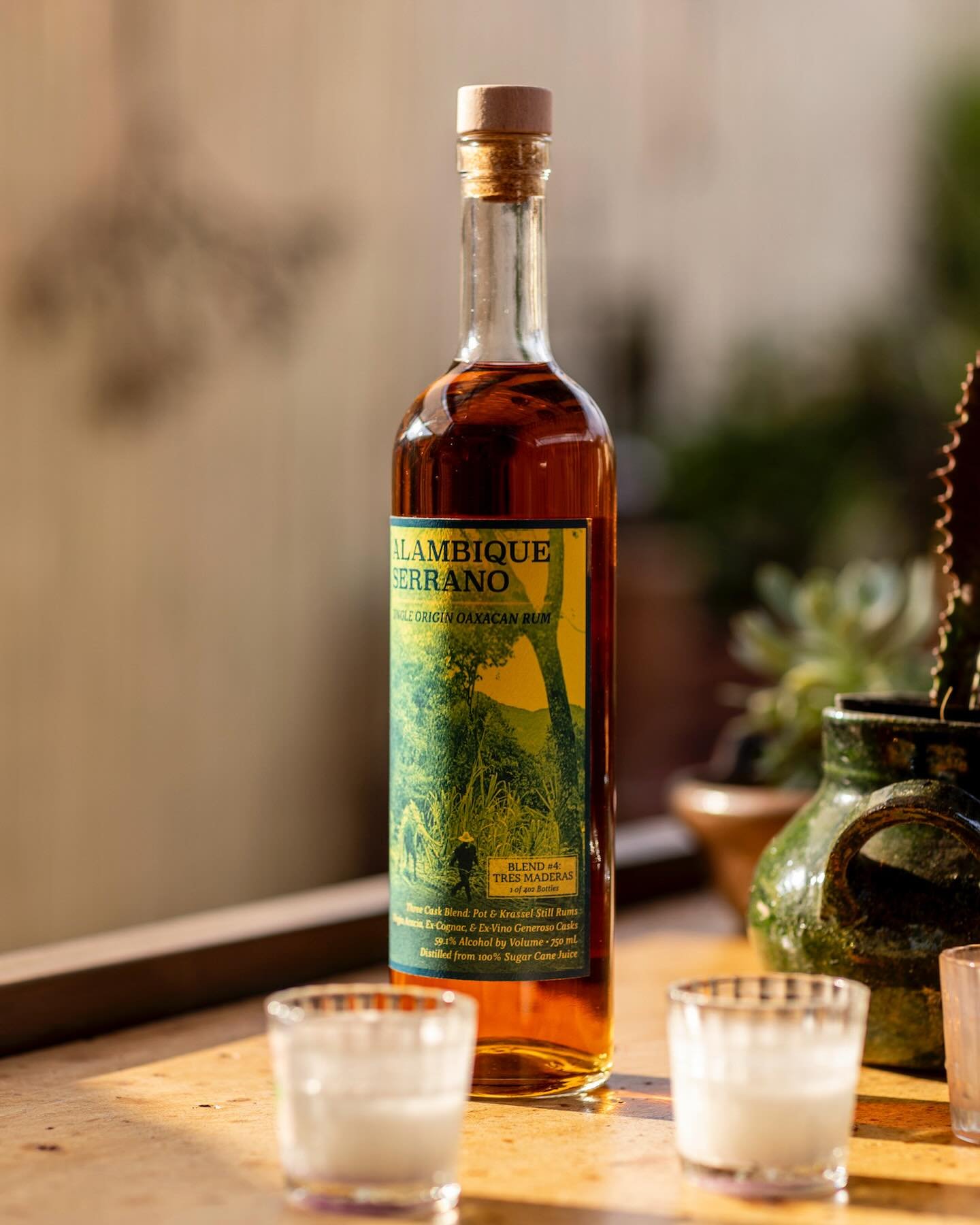 Alambique Serrano Single Origin Oaxacan Rum Blend 3: Matadiablo and Blend 4: Tres Maderas. Swipe for back label in-depth blend and production notes.

Matadiablo is a powerhouse. A blend of mostly pot distilled rum, it was designed to hit an intense, 