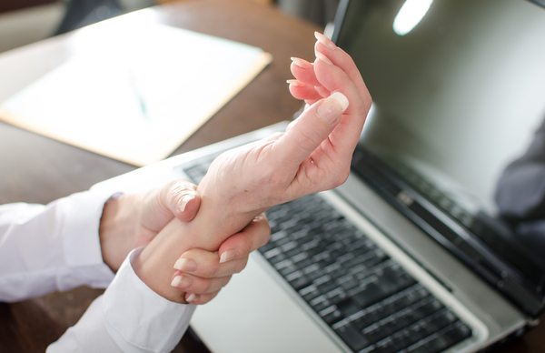 Desk-Job-sand-Workplace-Injuries.jpg