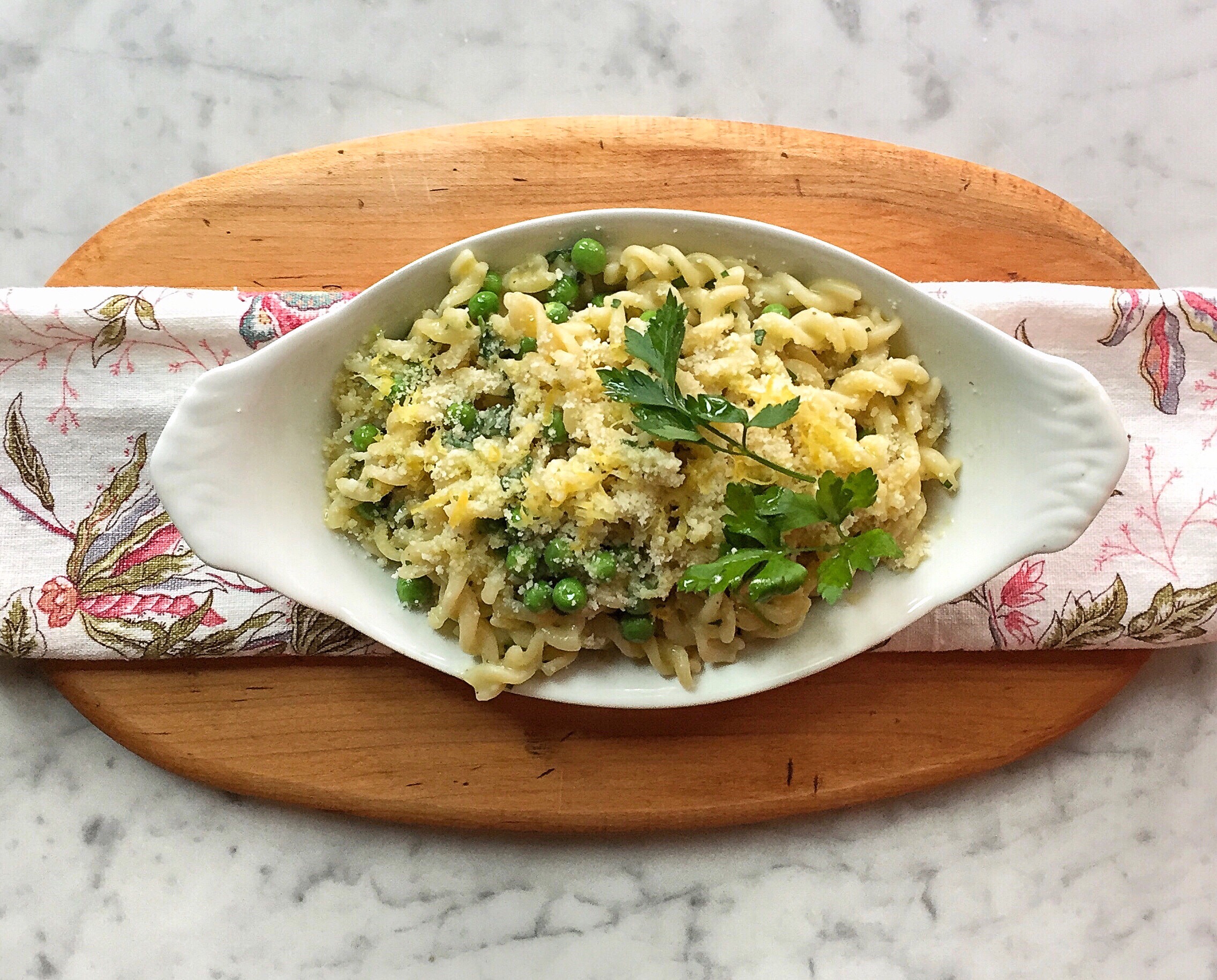 Lemon Pasta with Peas &amp; Parsley