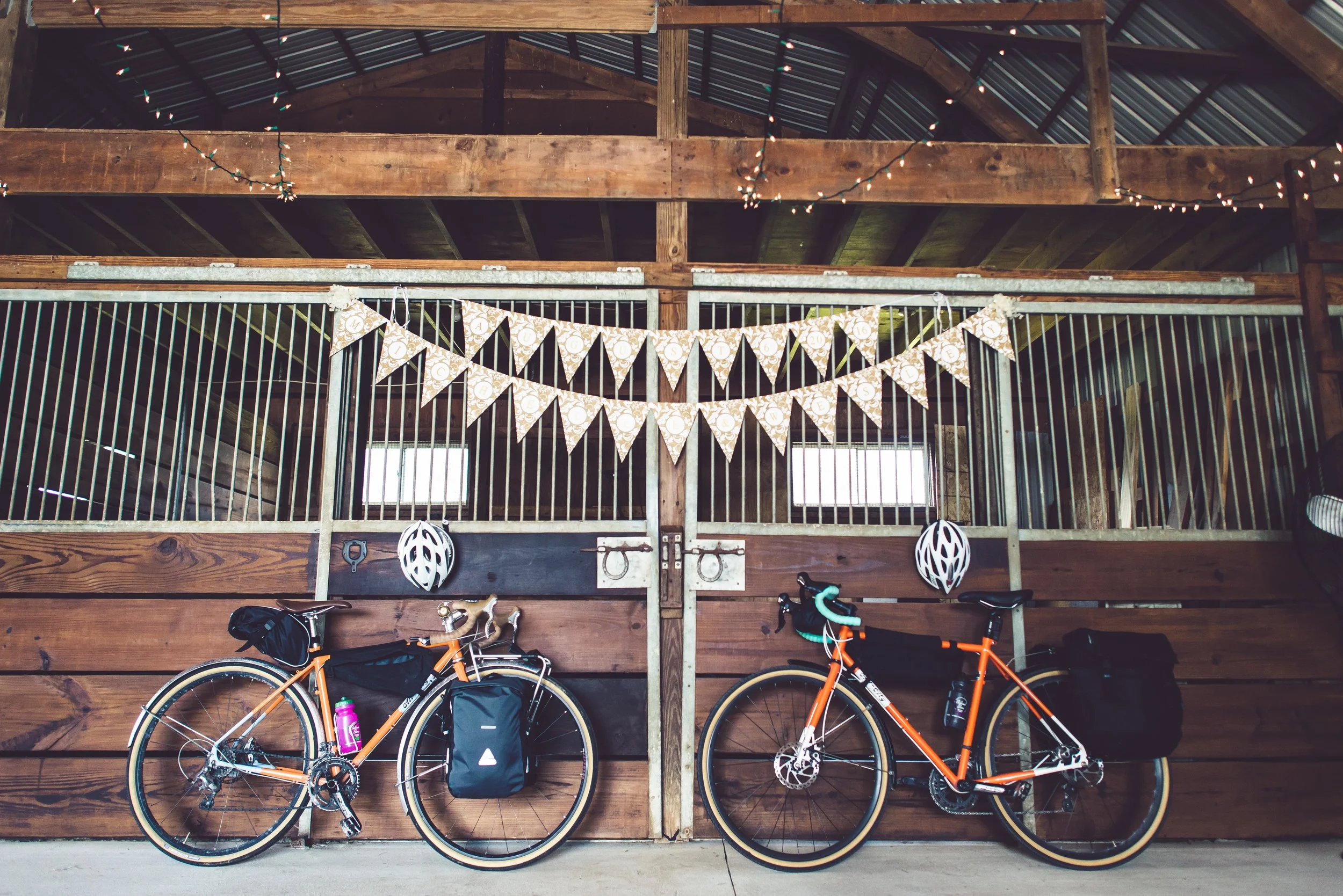 Michelle Wes Best Minnesota Barn Wedding-2334.jpg
