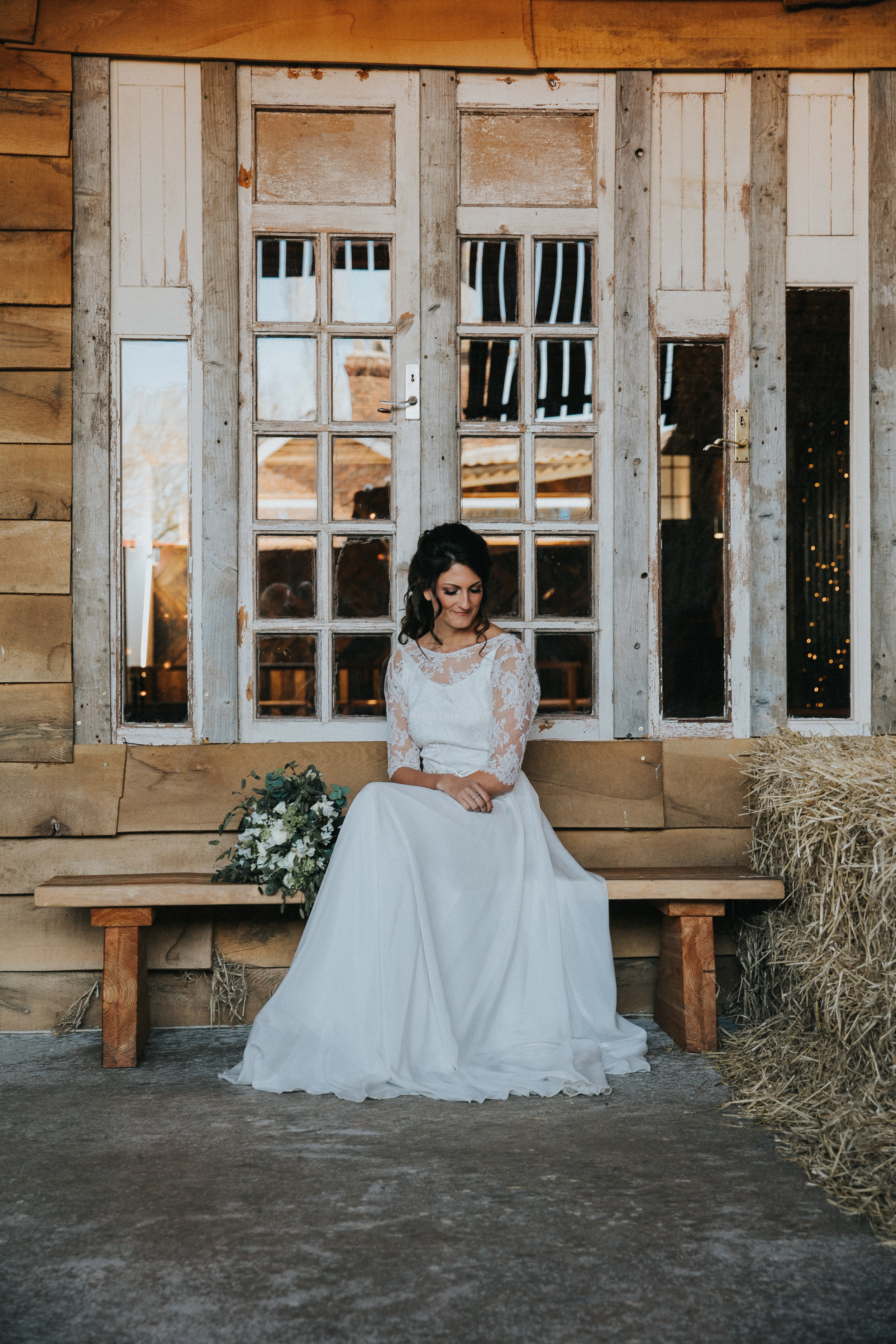 bridal sat with bouquet