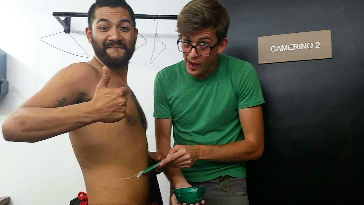 Errores comunes al aplicar prótesis de maquillaje FX (y cómo evitarlos sin frustrarte en el intento)