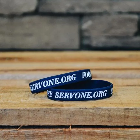 SERV_BRACELET_4_large.jpg