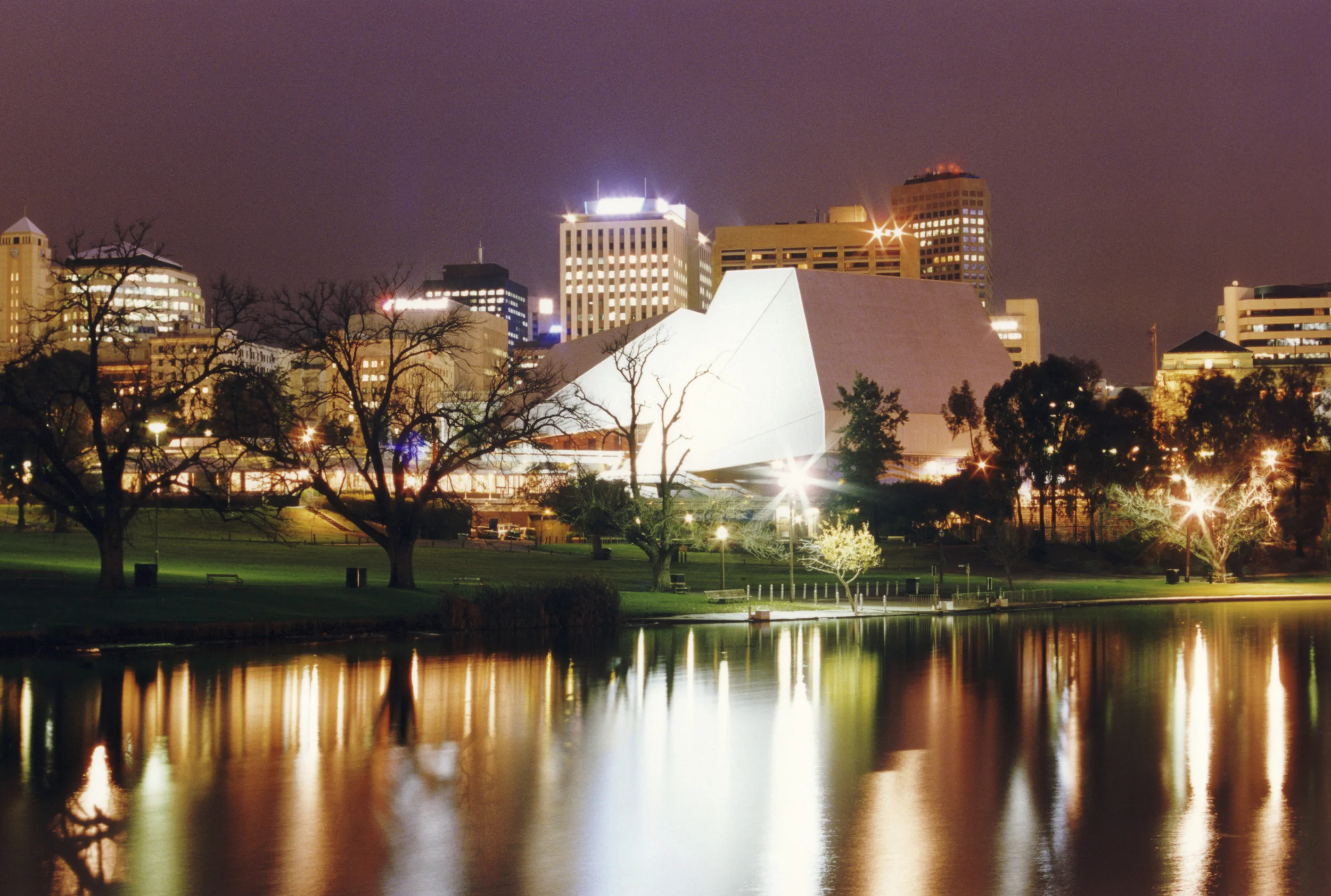 AU_Adelaide Cityscape_Large.jpg