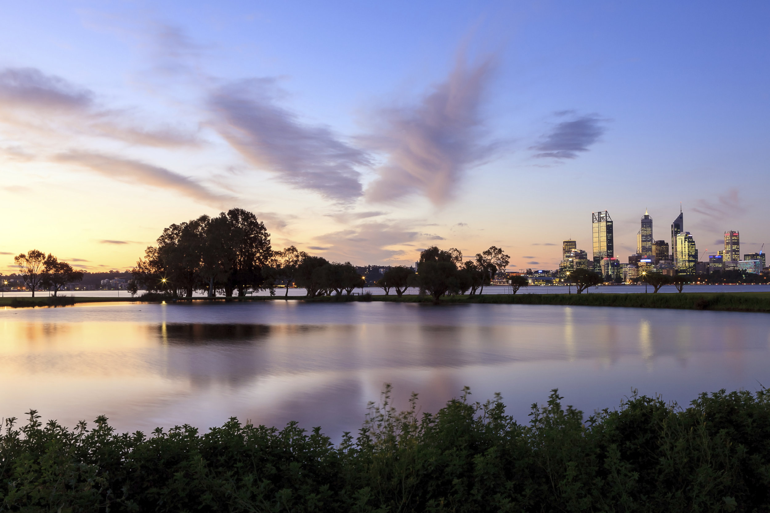 AU_Perth Cityscape_Large.jpg