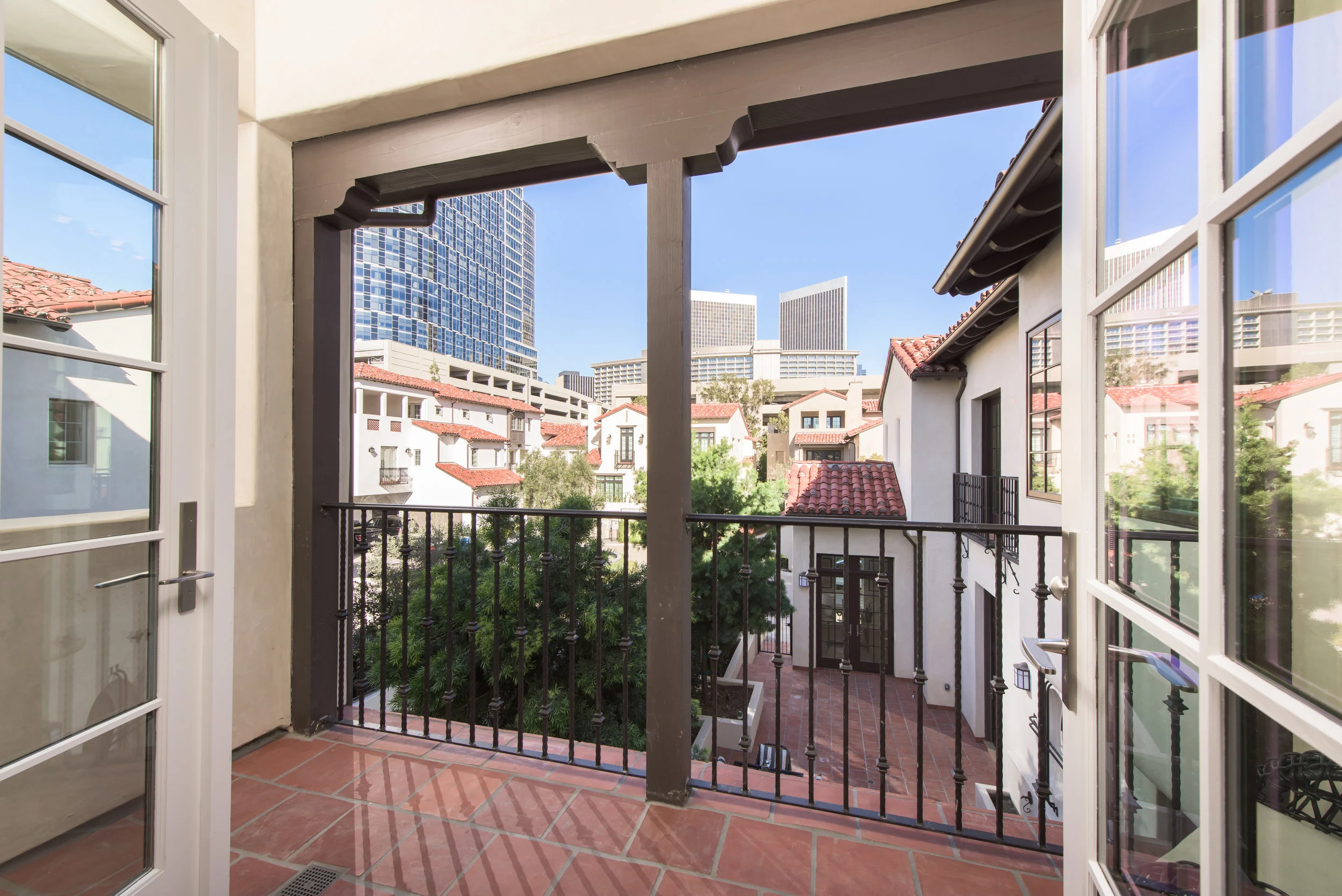 10206CenturyWoods-high-33.jpg