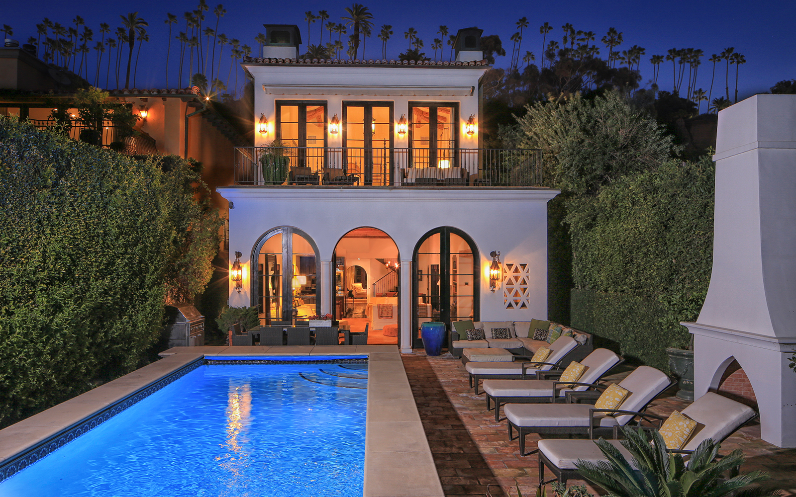 704PalisadesBeachRd_1.jpg