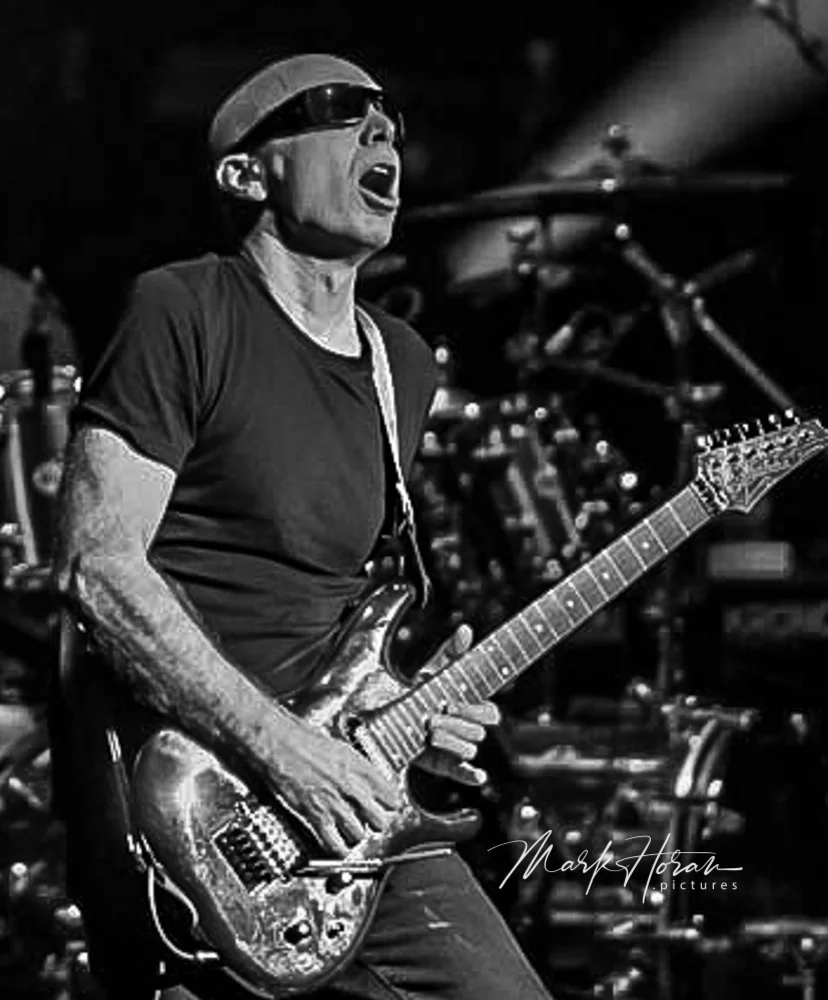 Satriani.jpg