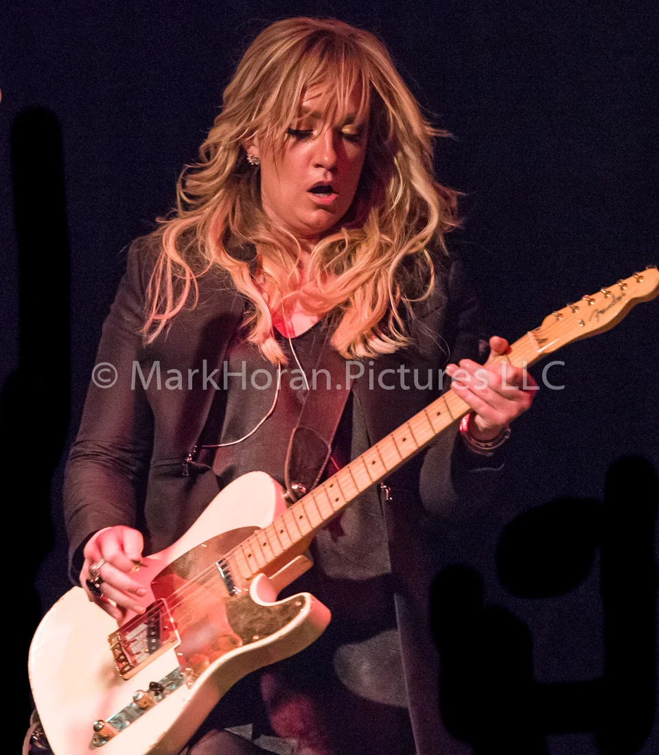 Clare Dunn