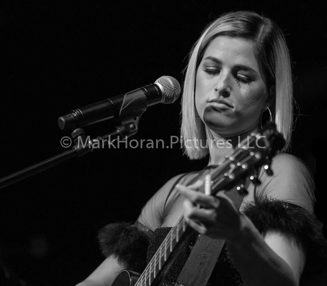 Cassadee Pope 