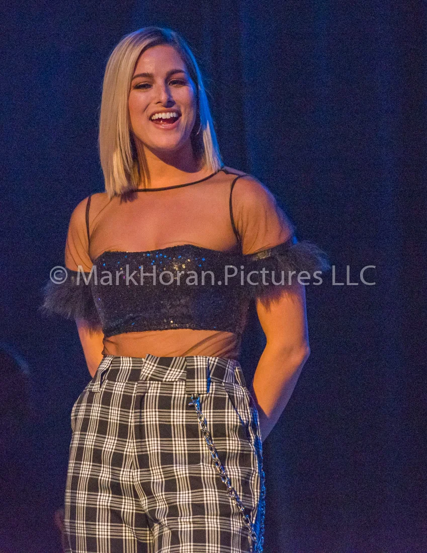 Cassadee Pope 