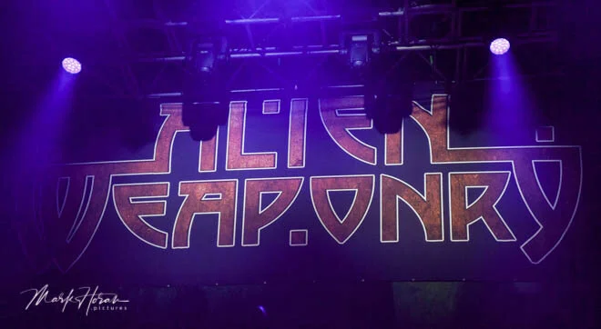 Alien Weaponry