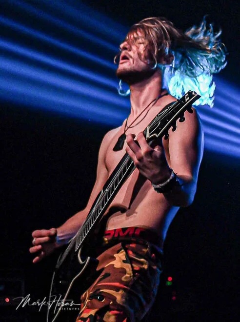 Alien Weaponry