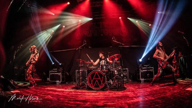 Alien Weaponry