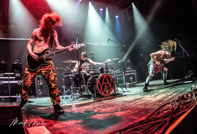 Alien Weaponry