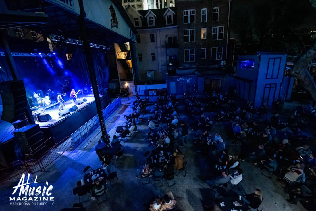 Tab Benoit