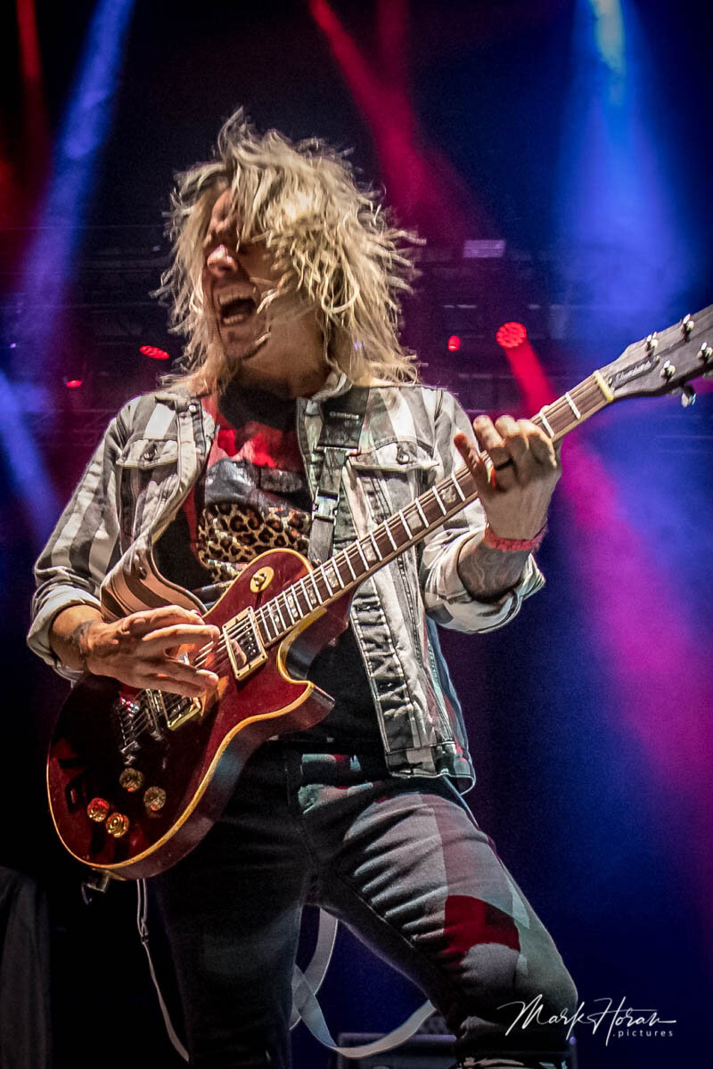Fozzy