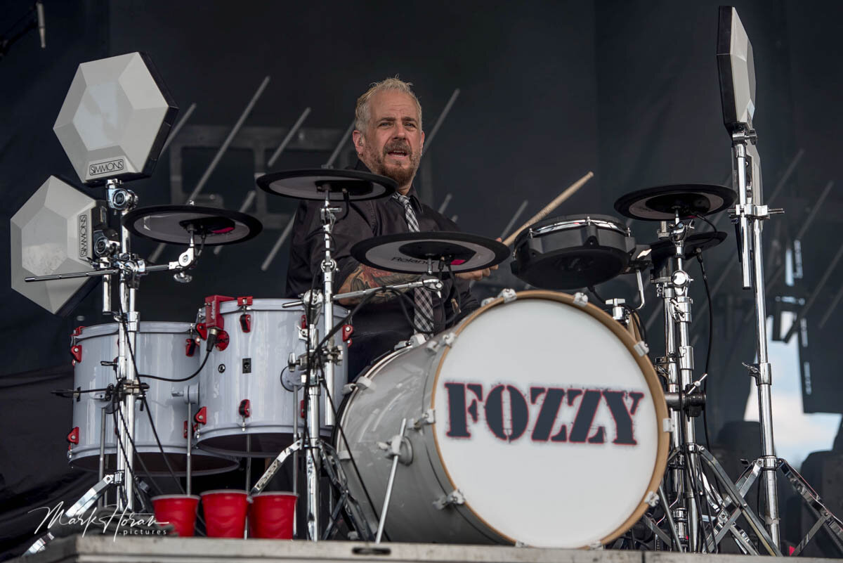 Fozzy