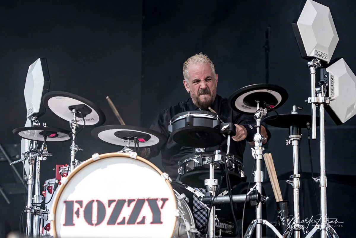 Fozzy