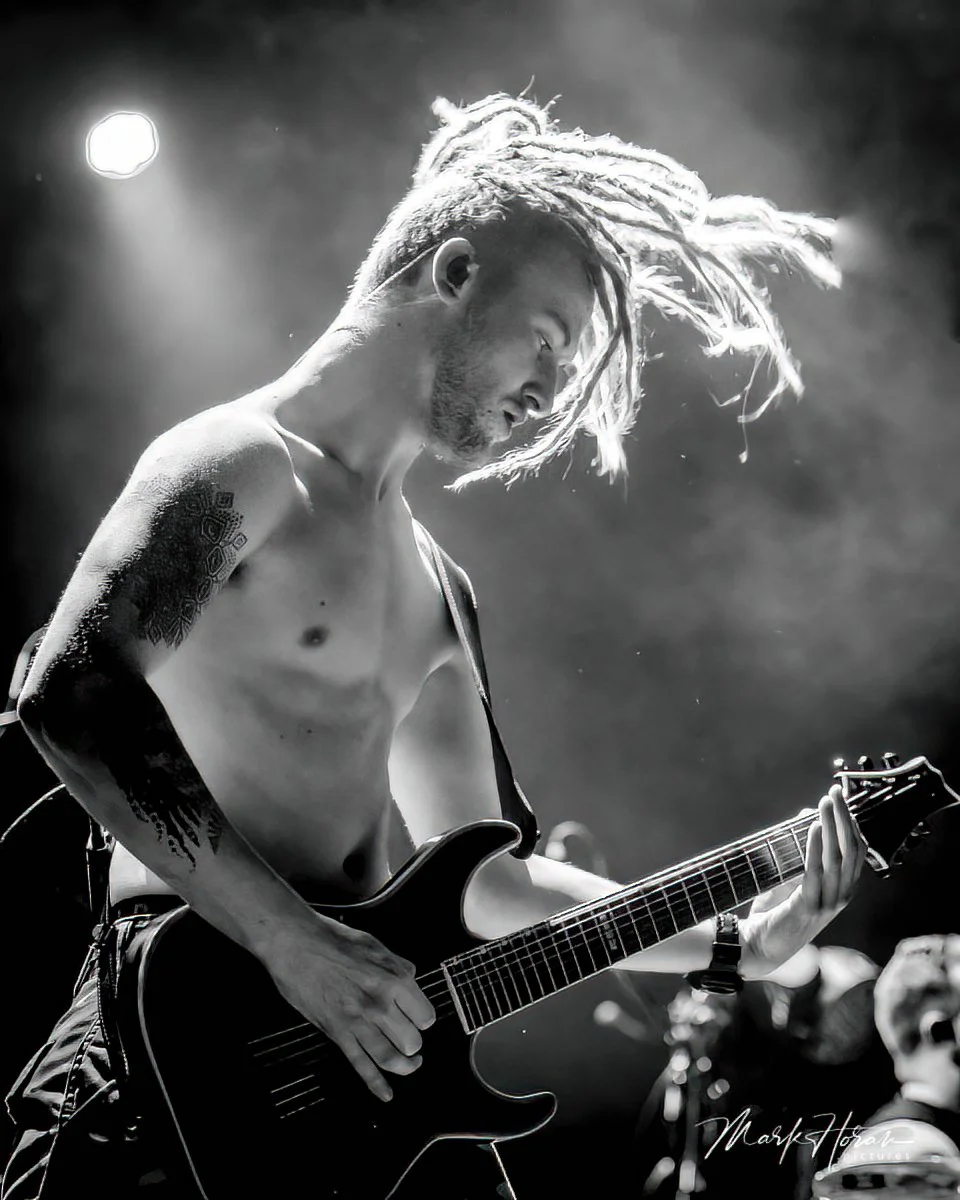 Alien Weaponry