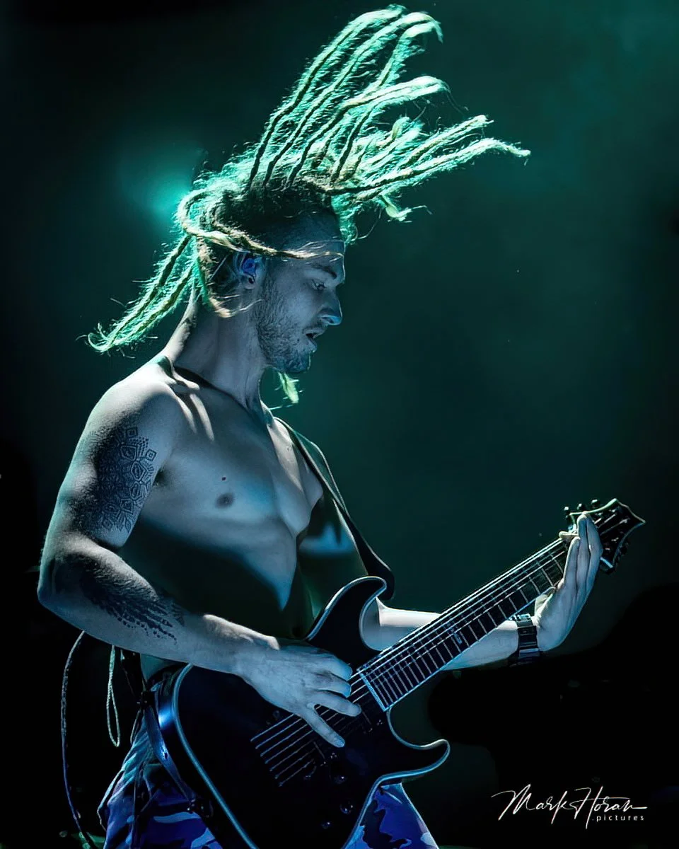 Alien Weaponry