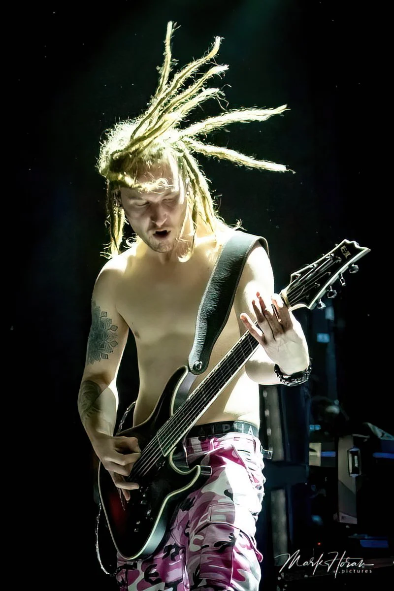 Alien Weaponry