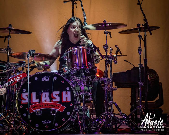 Slash Featuring Myles Kennedy and the Conspirators