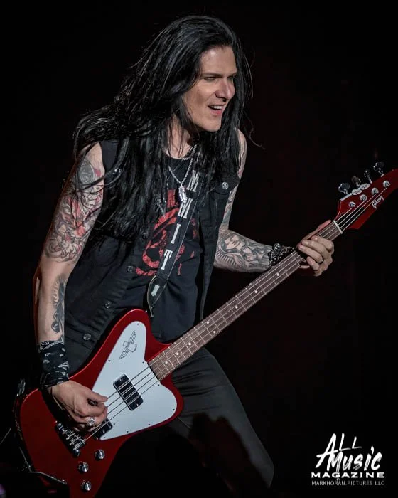 Slash Featuring Myles Kennedy and the Conspirators