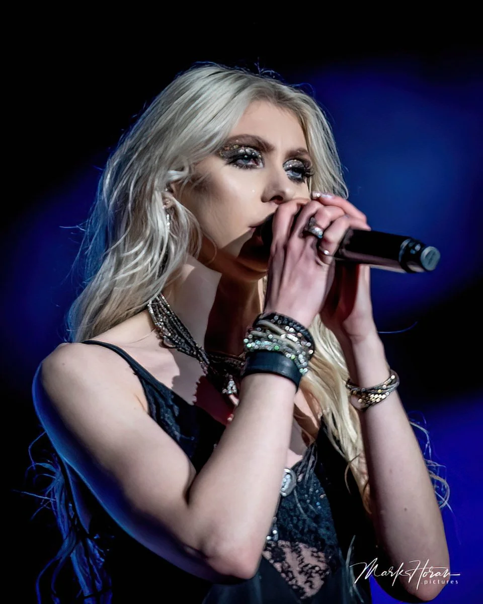 Taylor Momsen and The Pretty Reckless