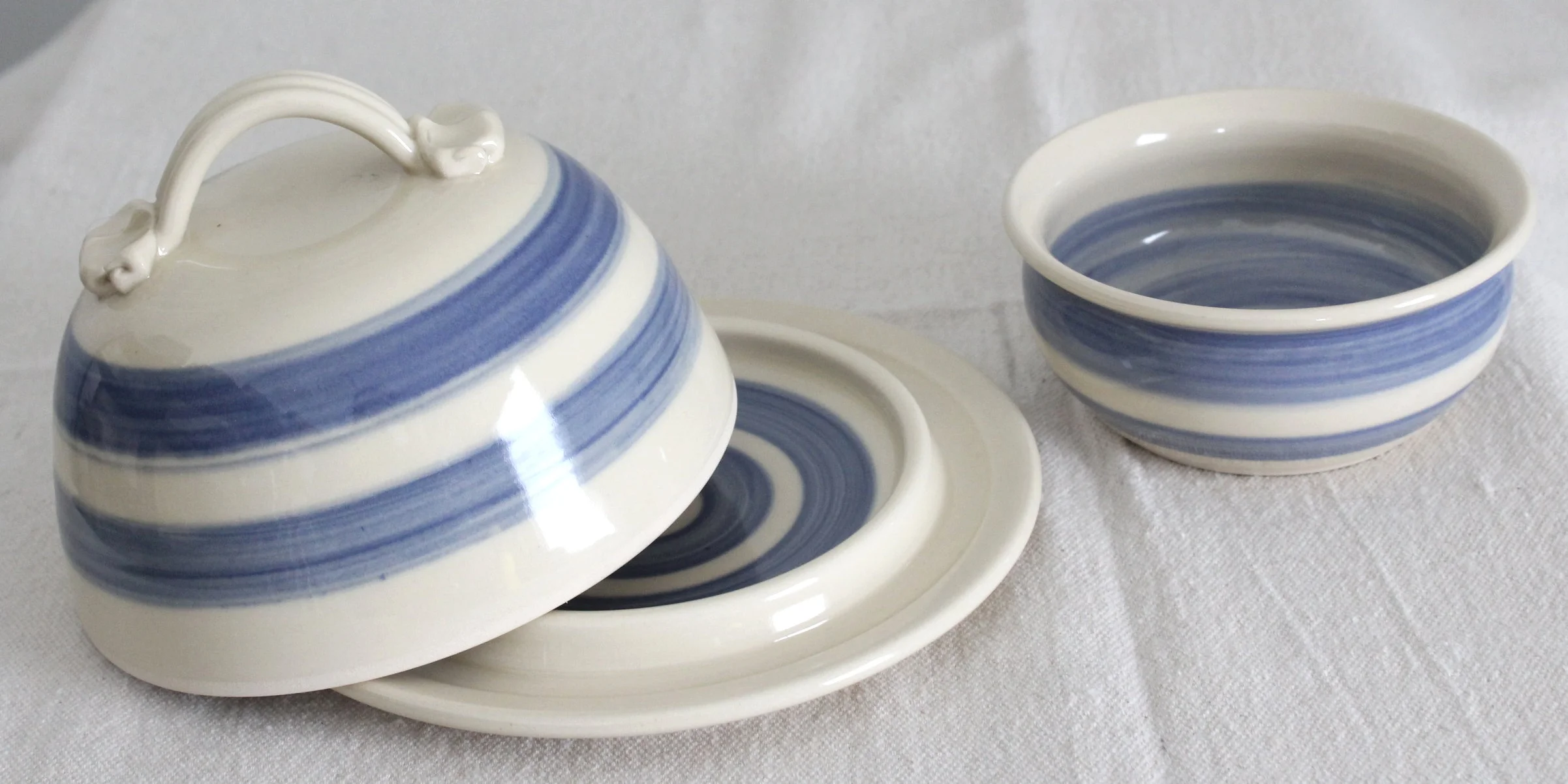 Blue+and+White+Butter+Dish+with+Lid.jpg