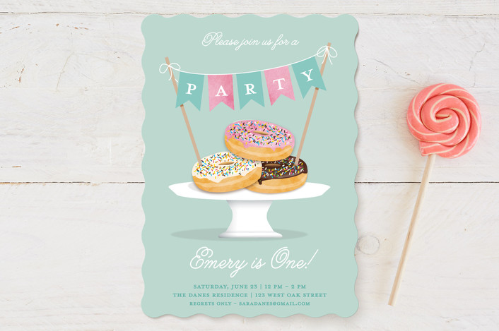 Everyone Loves Donuts children's party invitation