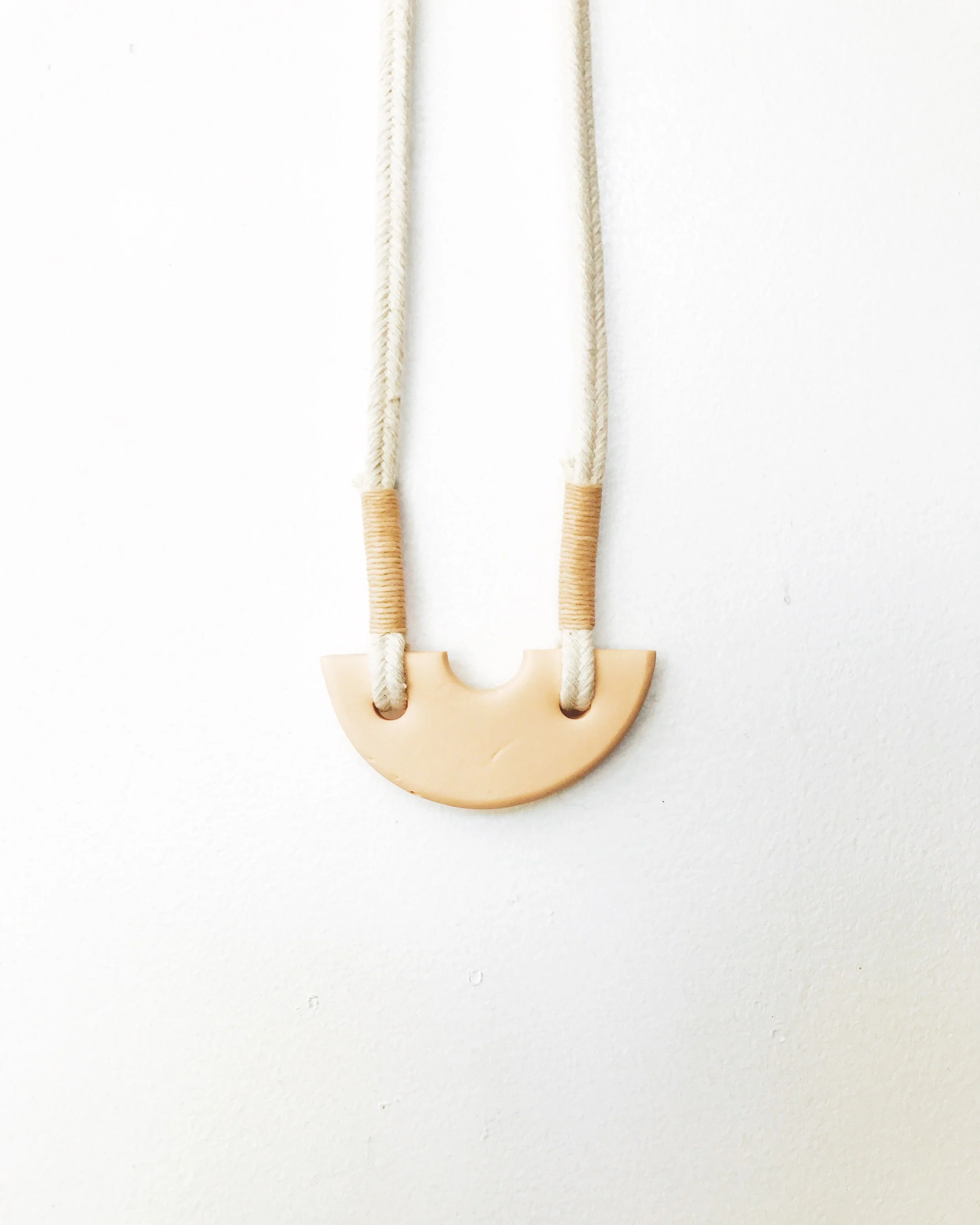 westperro_mojavelunarrio_paintedbluff_necklace.jpg