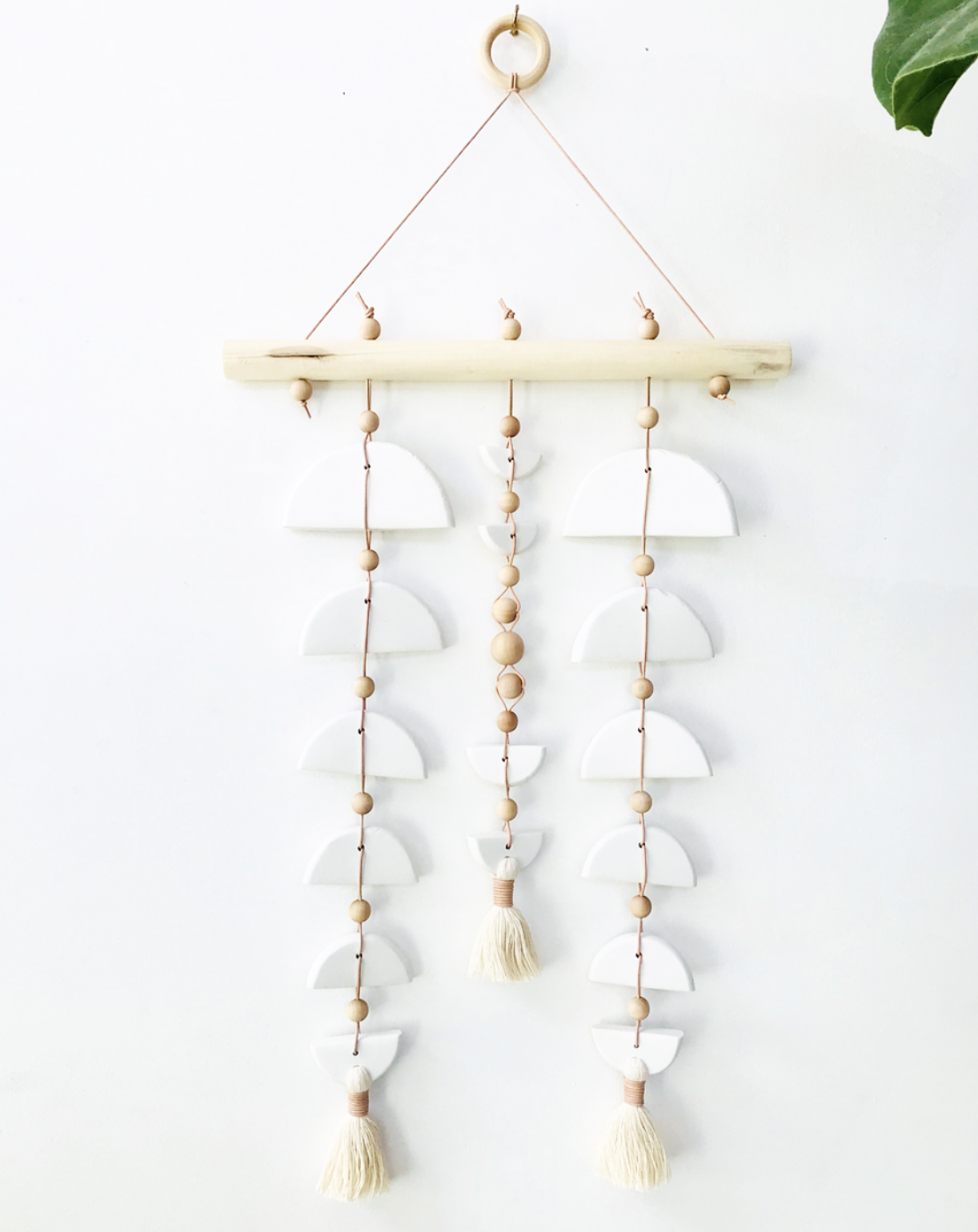 westperro_elgransonoransunset_threetassels_wallhanging_whitesands3.png