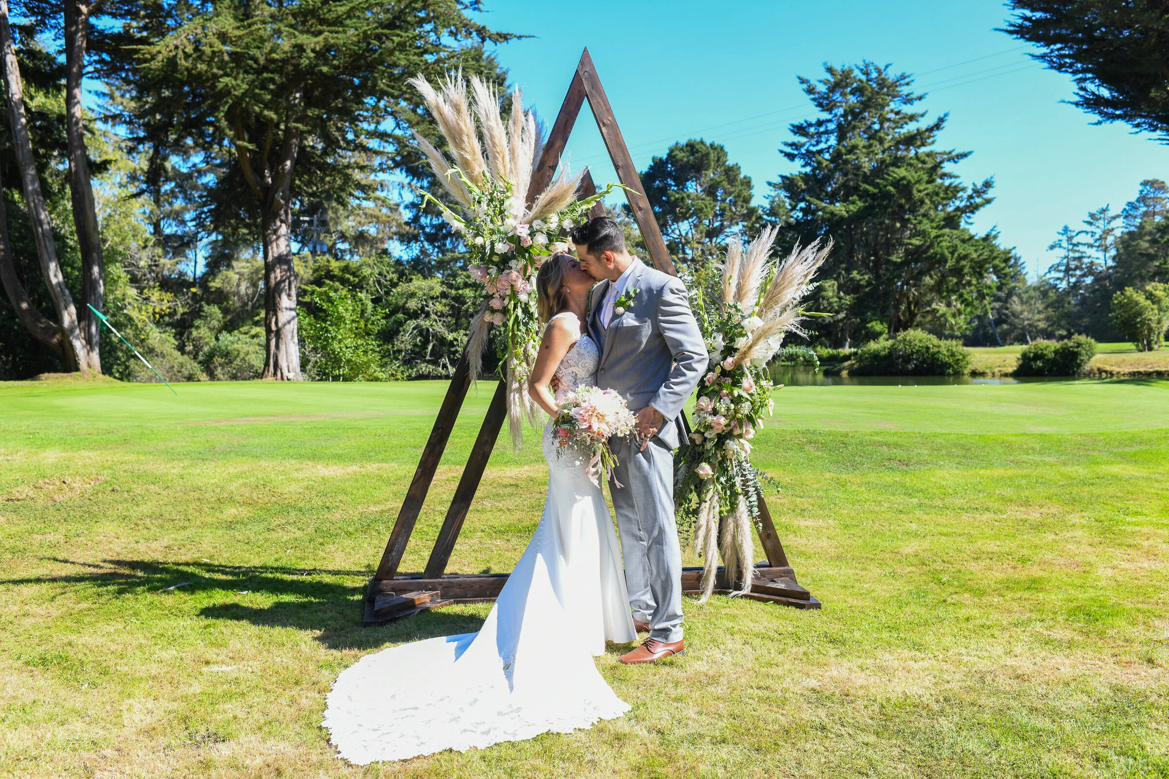 Redway-California-wedding-photographer-Parky's-PicsPhotography-Humboldt-County-Photographer-Beau-Pre-Golf-Course-wedding-6.jpg.jpg
