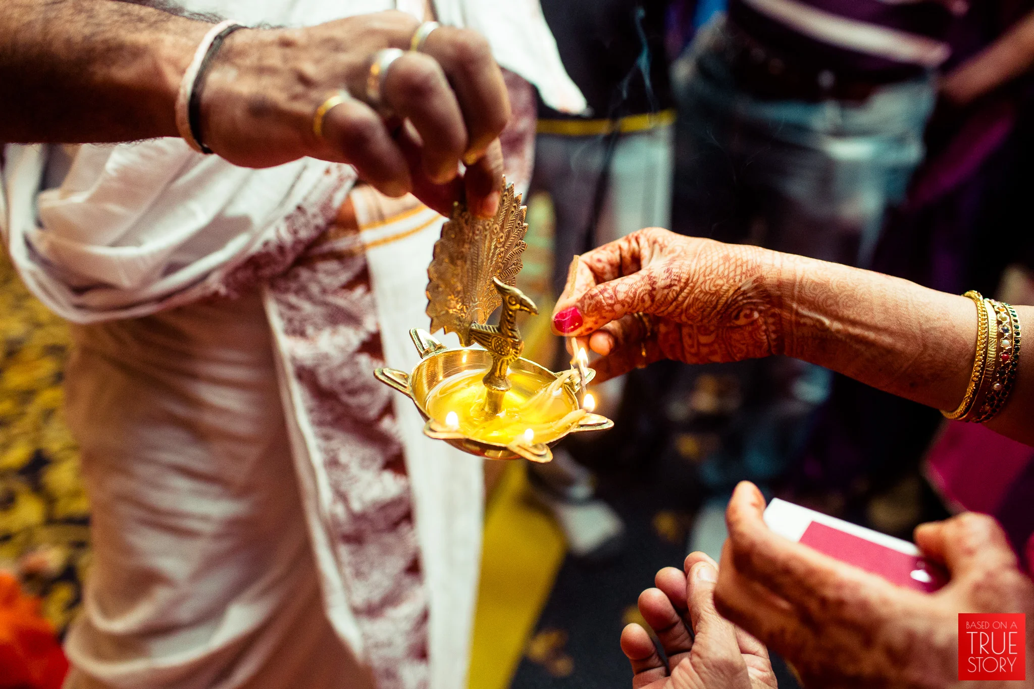 candid-wedding-photographers-bangalore-0019.jpg