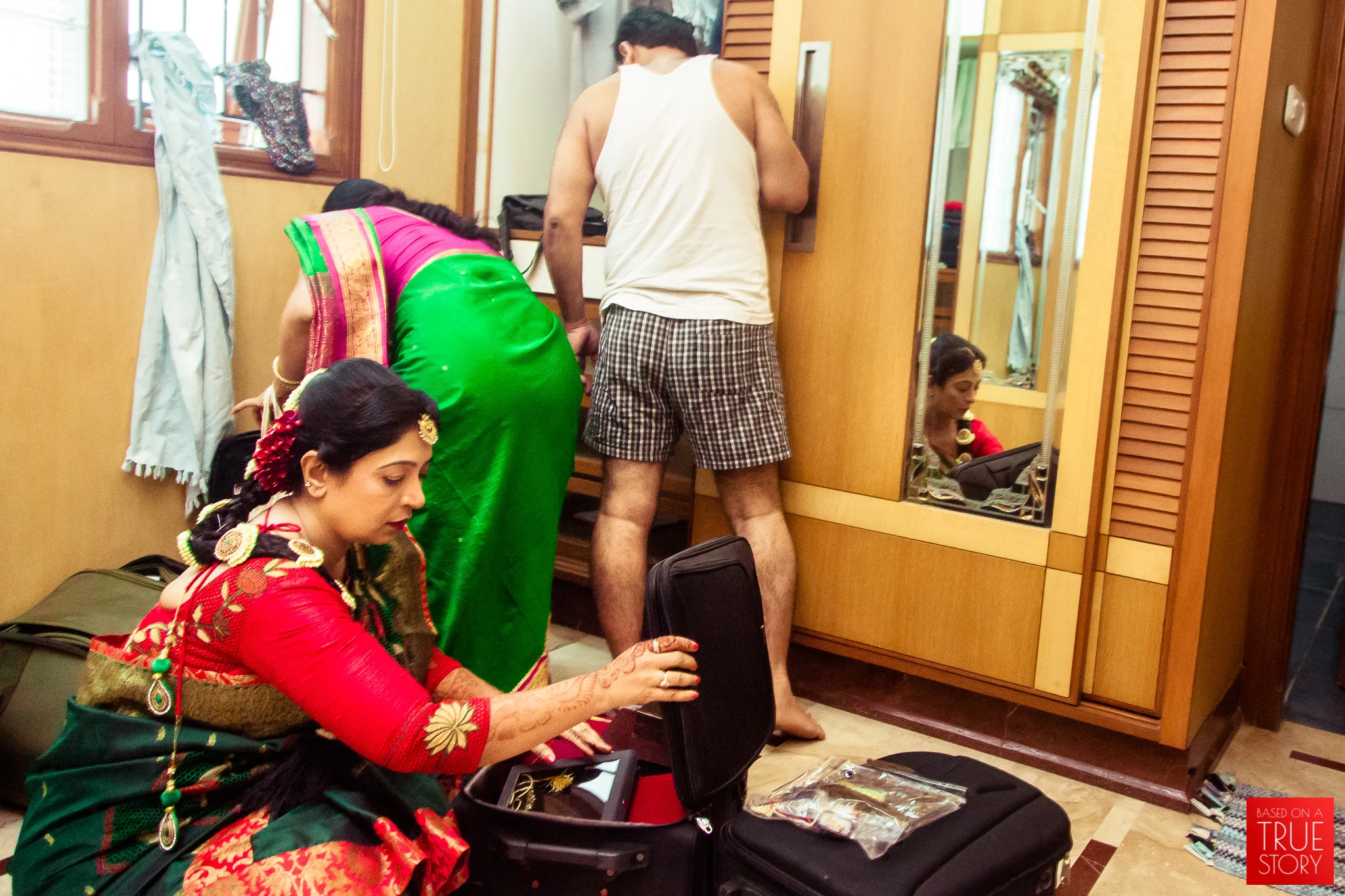 candid-wedding-photographers-bangalore-0026.jpg