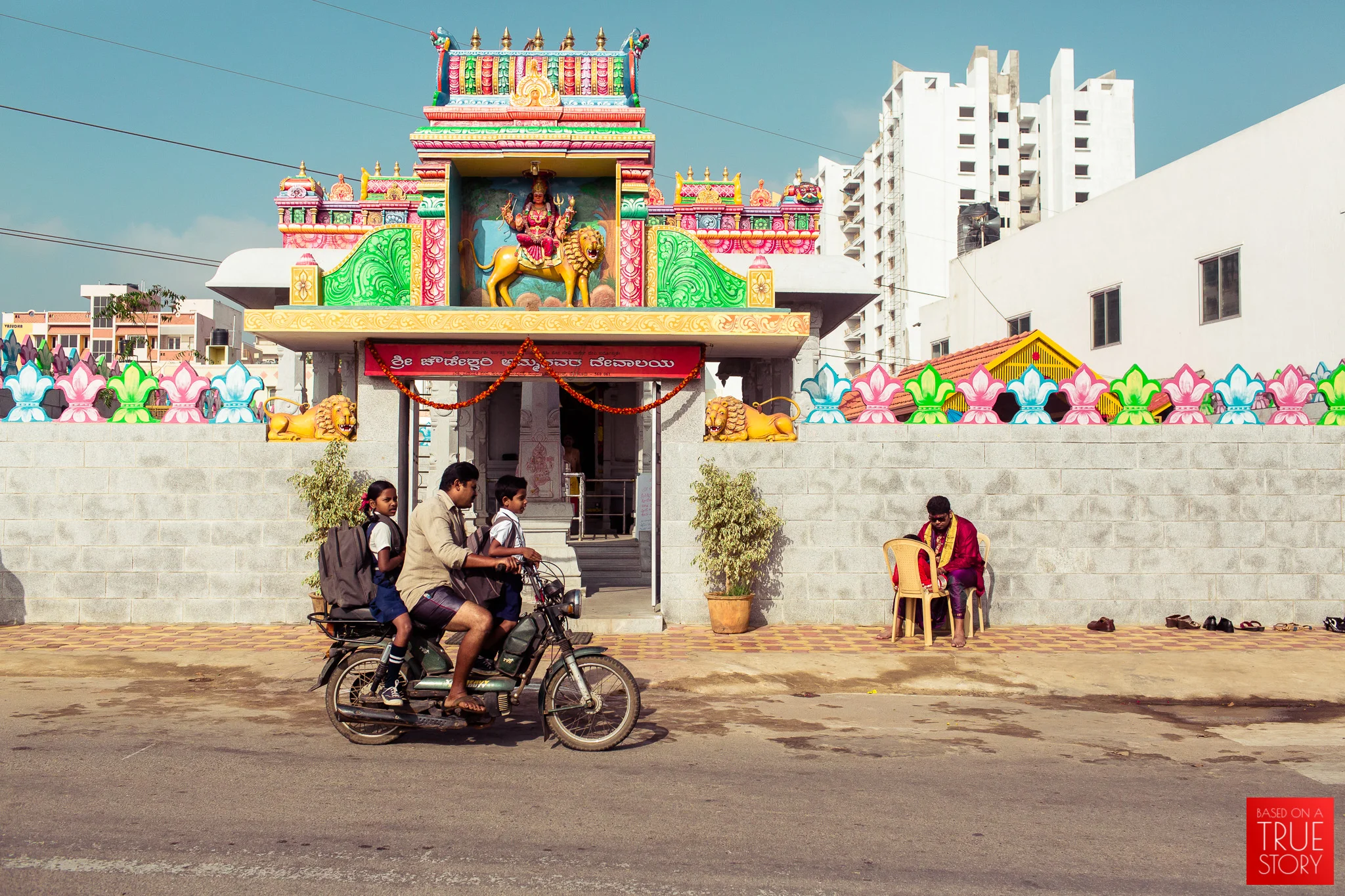 candid-wedding-photographers-bangalore-0030.jpg
