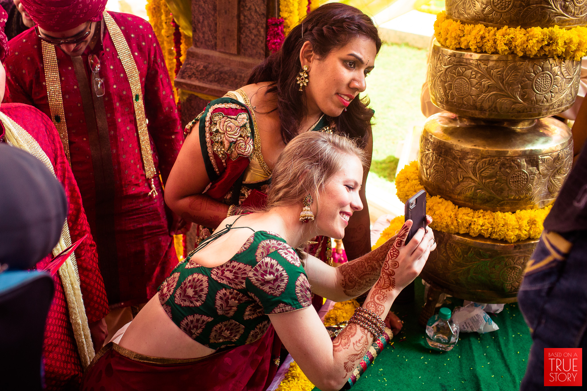 candid-wedding-photographers-bangalore-0056.jpg