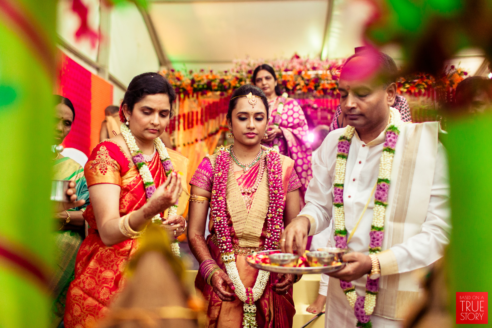 best-candid-wedding-photographers-bangalore-0033.jpg