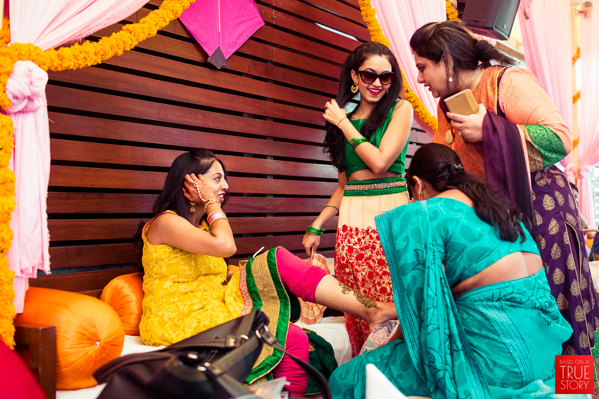 candid-wedding-photographers-bangalore-0004.jpg