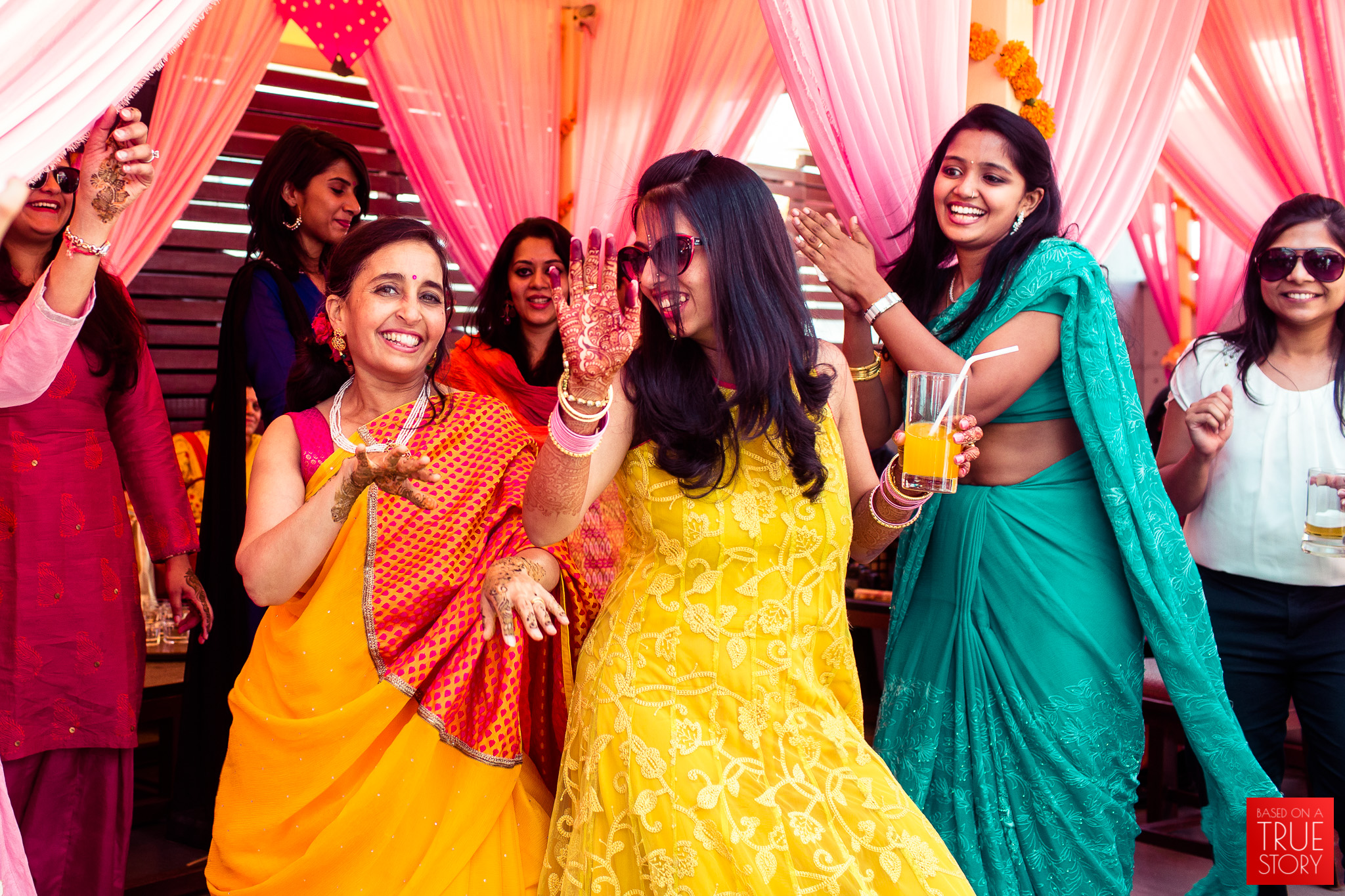 candid-wedding-photographers-bangalore-0009.jpg