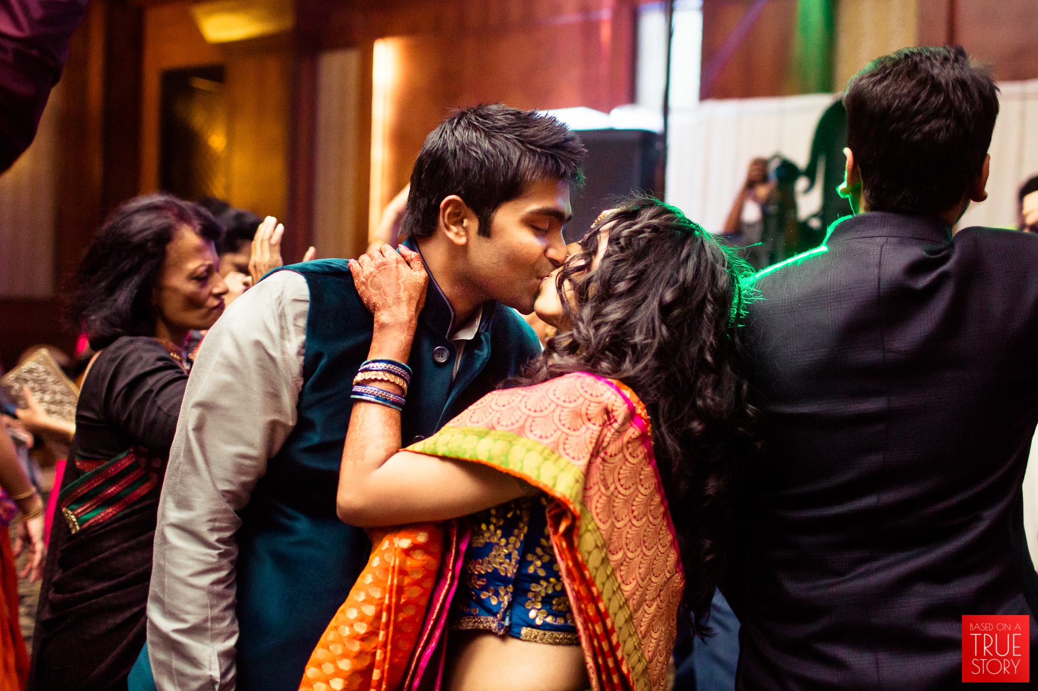 candid-wedding-photographers-bangalore-0016.jpg